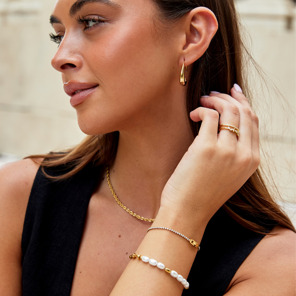 Niyah Crystal Golden Bracelet