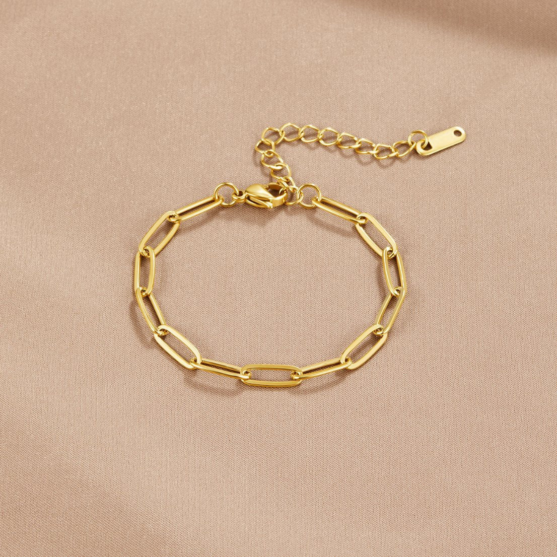 Clip Golden Bracelet