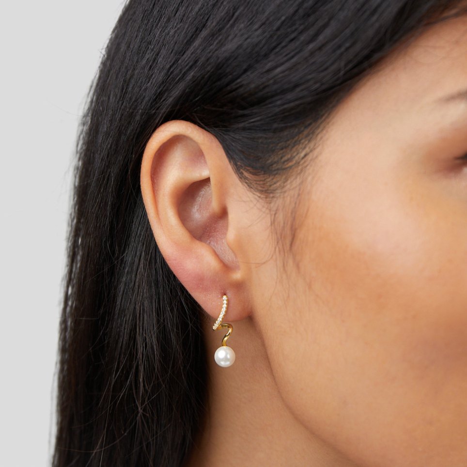 Tam Pearl Golf Earrings
