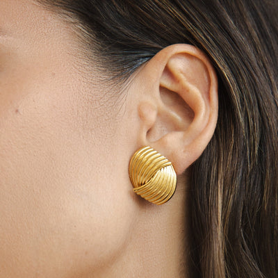 Vanna Luxe Golden Earrings