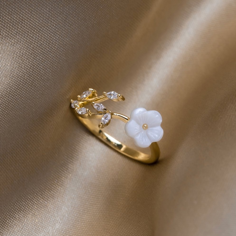 Rise - White Flower Ring